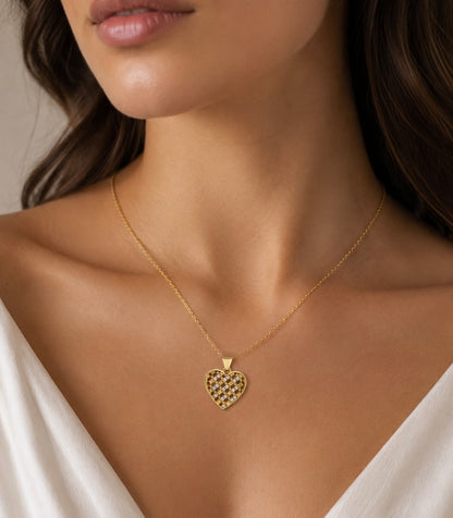 Pingente Dourado Coração Vazado Cravejado